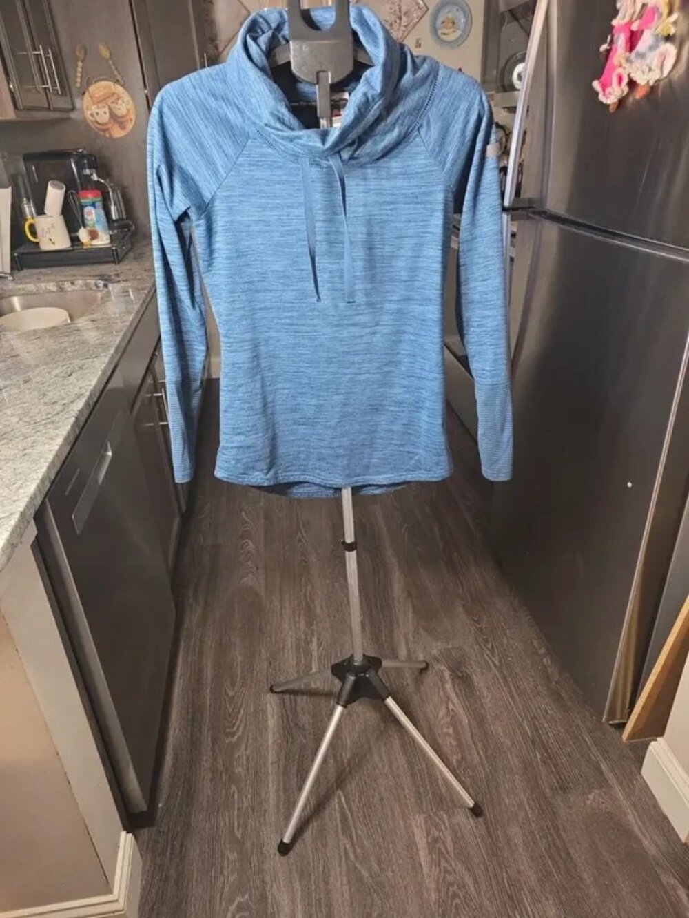 Avalanche turtle neck